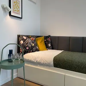 https://oui-oui-apartment.warsawhotelspoland.com